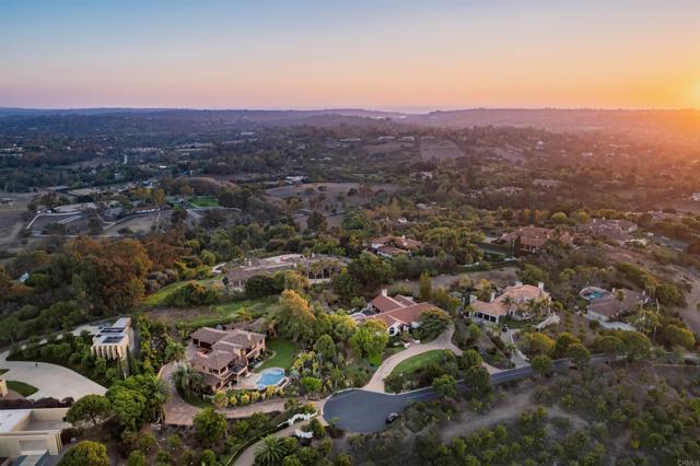 Detail Gallery Image 66 of 72 For 18102 via Ascenso, Rancho Santa Fe,  CA 92067 - 6 Beds | 6/1 Baths