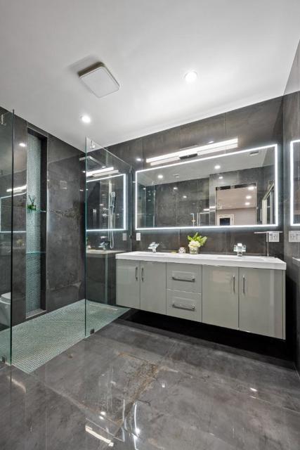 2372 Donner Pass Avenue, Sacramento CA: https://media.crmls.org/mediaz/157b07ff-ed7f-4df6-9223-984d6c5dfd0a.jpg