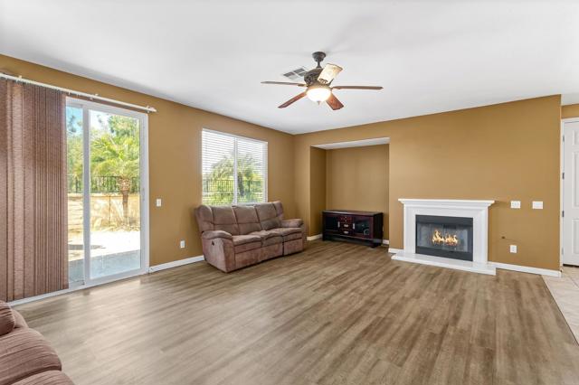 1049 Boulder, Oceanside CA: https://media.crmls.org/mediaz/157cd380-da98-4ec6-b31b-2f02f9d3c36a.jpg