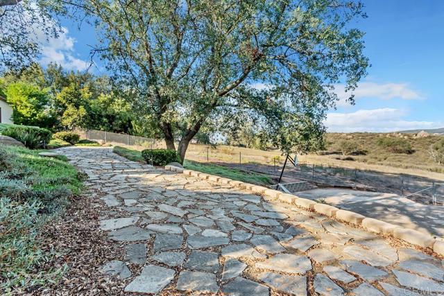 Detail Gallery Image 37 of 47 For 2302 Shaylene Way, Alpine,  CA 91901 - 3 Beds | 2/1 Baths