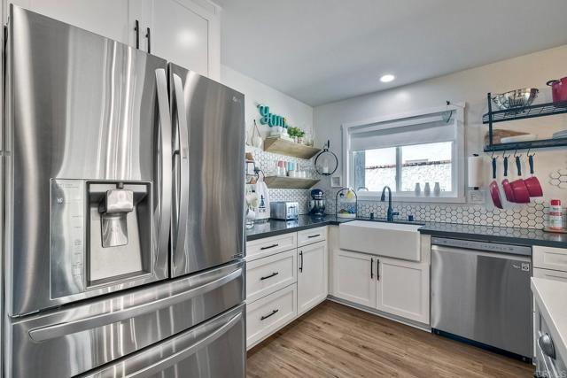 2760 Thunder Drive, Oceanside CA: https://media.crmls.org/mediaz/157d375a-e8d0-44b9-93ad-e8a4f98a4bc4.jpg