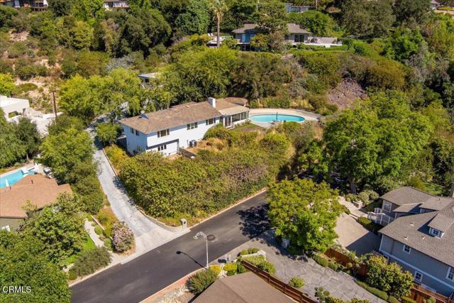 1372 Inverness Drive, Pasadena CA: https://media.crmls.org/mediaz/157ef499-bc62-4fc7-becb-362318fd9f9e.jpg