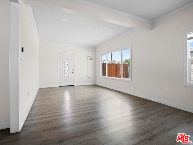 891 E 6th Street, Pomona CA: https://media.crmls.org/mediaz/157fb1e1-0635-4469-a690-1b9a7529d6f1.jpg