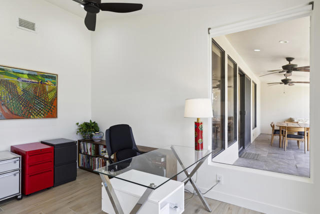 44970 Desert Horizons Drive, Indian Wells CA: https://media.crmls.org/mediaz/1580daf6-b074-4b88-a784-f5cfbed8301b.jpg