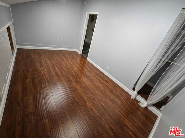290 Ridgeton Lane, Simi Valley CA: https://media.crmls.org/mediaz/1580dc96-9af4-4dc5-a1e7-683e2f469cb9.jpg