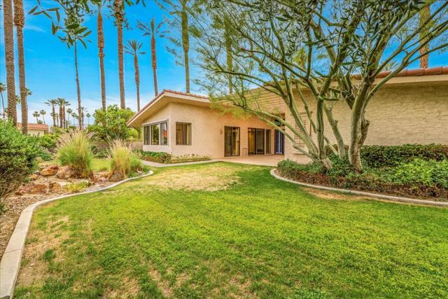 45 Lincoln Place, Rancho Mirage CA: https://media.crmls.org/mediaz/1581504e-d485-4b3e-a577-522733ebb475.jpg