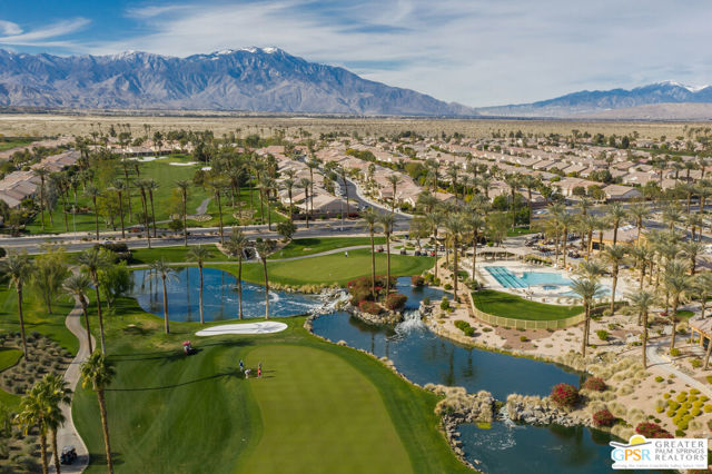 35707 Stonebriar Drive, Palm Desert CA: https://media.crmls.org/mediaz/158256ca-9299-4c64-8ee8-d54d034ba056.jpg