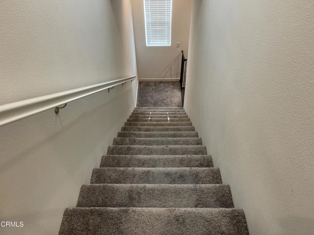 Detail Gallery Image 29 of 67 For 130 Farmhouse Dr #2,  Simi Valley,  CA 93065 - 3 Beds | 2/1 Baths