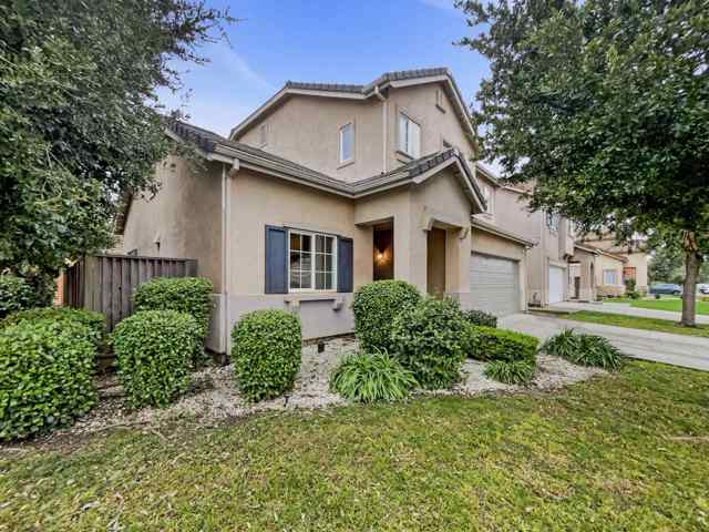 4455 Meadow Valley Cir, Fairfield CA: https://media.crmls.org/mediaz/15843e68-78a2-4906-95fe-fd7fdde4fb00.jpg