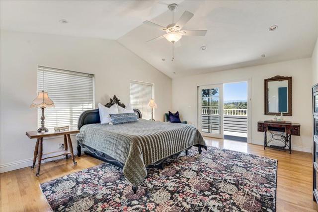 410 Monterey, Capitola CA: https://media.crmls.org/mediaz/15845fb8-66c2-4cc3-916f-9005d482c655.jpg