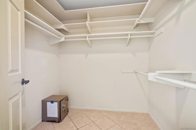 18113 Calle Estepona, San Diego CA: https://media.crmls.org/mediaz/1588932e-650f-4ba9-9286-2acd38f5ef31.jpg