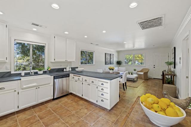 2551 Grant Street, Calistoga CA: https://media.crmls.org/mediaz/158917a4-6c1d-4156-9407-27adc4b58e46.jpg