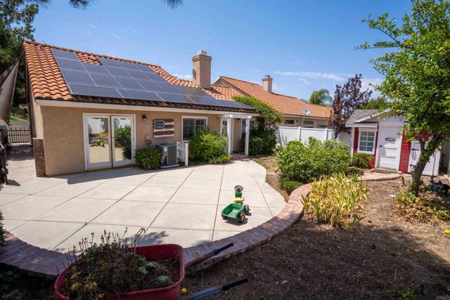 39668 Roripaugh Road, Temecula CA: https://media.crmls.org/mediaz/15899b8a-0e8b-42bb-8845-fa4888f89387.jpg