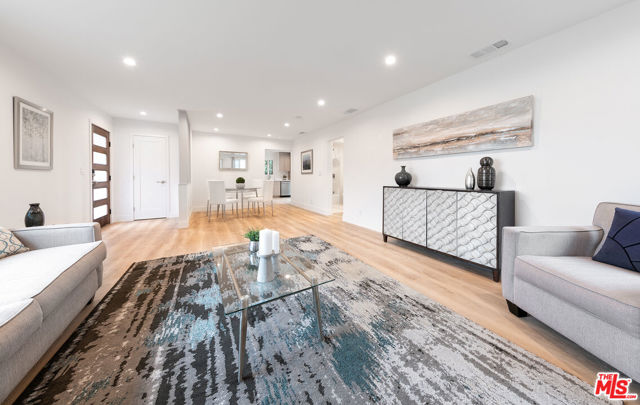12034 Alberta Drive, Culver City CA: https://media.crmls.org/mediaz/1589df1d-5eae-4121-8631-a723712ed173.jpg