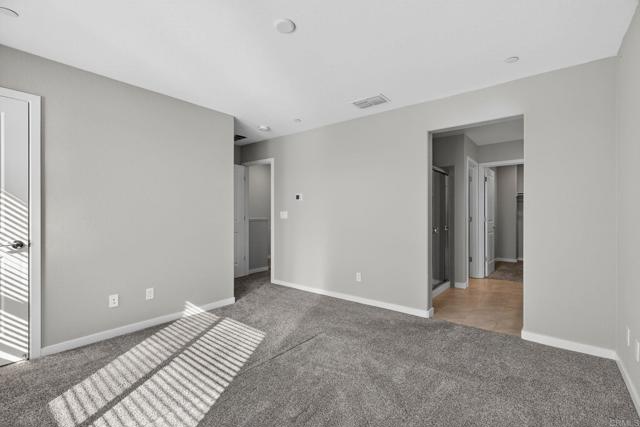 Detail Gallery Image 14 of 24 For 2561 Natomas Crossing, Sacramento,  CA 95834 - 4 Beds | 3/1 Baths