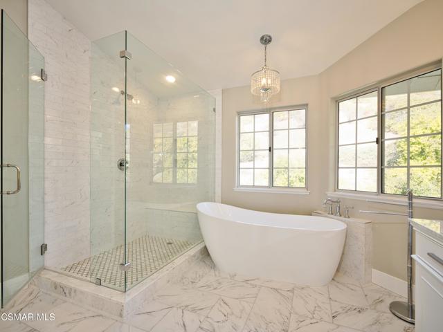 2461 Kirsten Lee Drive, Westlake Village CA: https://media.crmls.org/mediaz/158bc0ed-5ff3-456f-b1e0-0331f92ed758.jpg