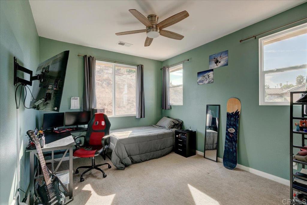 https://media.crmls.org/mediaz/158c59df-2128-498d-988e-acbd926b8bf7.jpg?preset=X-Large