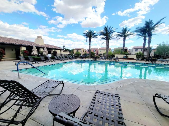 118 Paseo Bravo, Palm Desert CA: https://media.crmls.org/mediaz/158ce6e1-f706-4340-b365-913f01c6b633.jpg