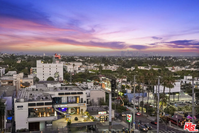 1100 Alta Loma Road, West Hollywood CA: https://media.crmls.org/mediaz/158e808f-8ec1-448d-ab3e-094c14ef8a47.jpg