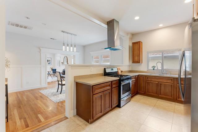 680 S 12th Street, San Jose CA: https://media.crmls.org/mediaz/158f6c6f-fb4f-4f64-b712-29e288dcf2d2.jpg