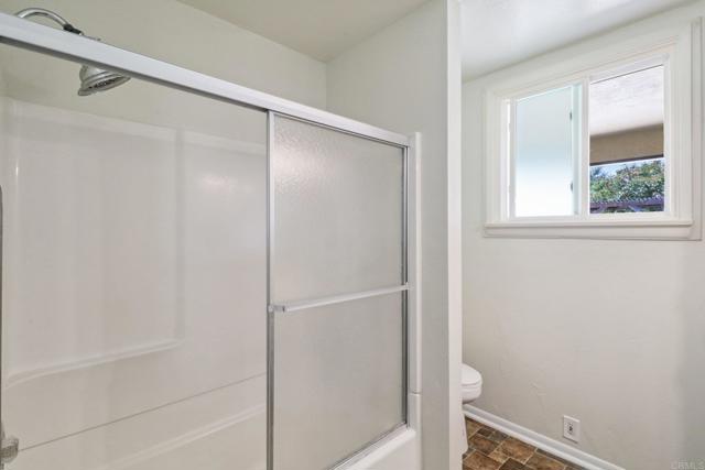 Detail Gallery Image 24 of 31 For 915 Crest View Rd, Vista,  CA 92081 - 3 Beds | 2 Baths
