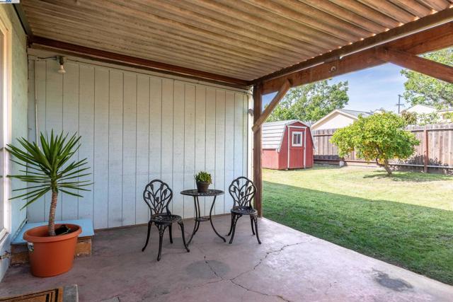 591 VIA ACALANES, San Lorenzo CA: https://media.crmls.org/mediaz/1591f8e4-97ec-4476-bbc1-3805a0981e46.jpg