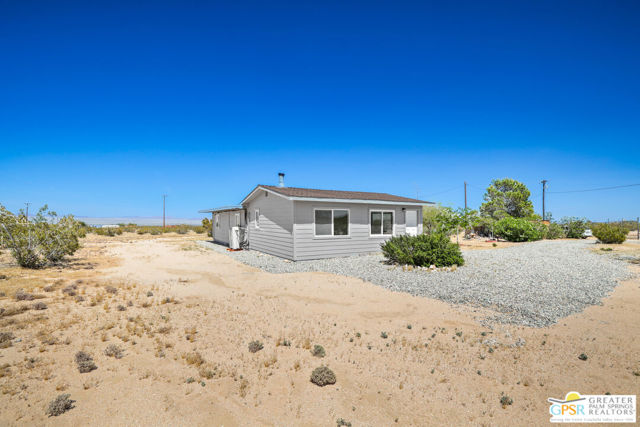 Image 3 for 2244 Booth Rd, Landers, CA 92285