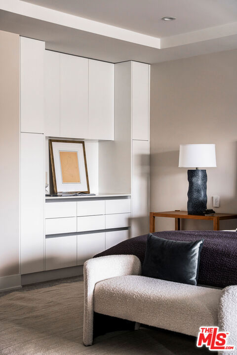 460 N Palm Drive, Beverly Hills CA: https://media.crmls.org/mediaz/15922c01-5591-48c5-99ea-c585ab4ee575.jpg