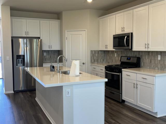 15654 Thubderbolt street, Moreno Valley CA: https://media.crmls.org/mediaz/1592509d-7bcc-4123-a91a-85008a74f05a.jpg