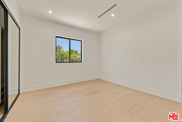 8065 Lloyd Avenue, North Hollywood CA: https://media.crmls.org/mediaz/15927e14-35d6-407d-840e-406d157d8b72.jpg