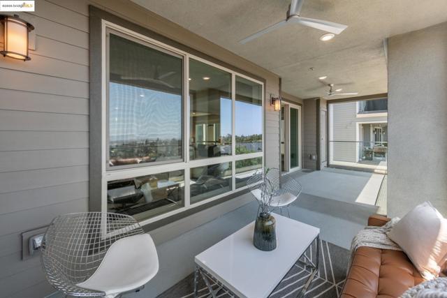 6757 Skyview Dr, Oakland CA: https://media.crmls.org/mediaz/1592f1cb-1b09-4596-a084-0a06a1e7142c.jpg