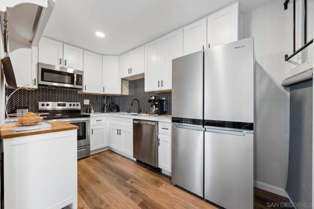 4921 Trojan Ave, San Diego CA: https://media.crmls.org/mediaz/159379e9-25eb-41b5-bab8-6e7f1bd858cf.jpg
