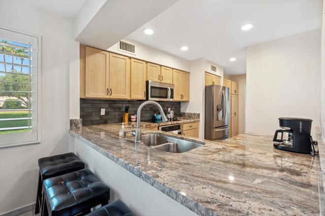 343 Forest Hills Drive, Rancho Mirage CA: https://media.crmls.org/mediaz/1593a0d2-da4c-48c2-9b06-cc7c6243d474.jpg