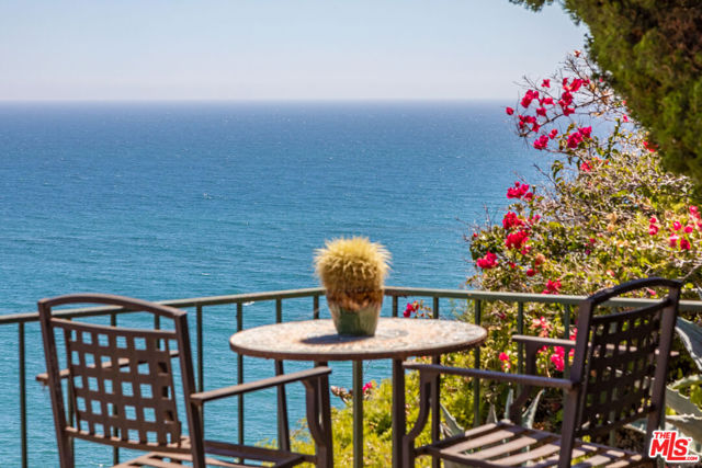 18222 Coastline Drive photo 8