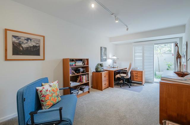 60 Skyline Crest Drive, Monterey CA: https://media.crmls.org/mediaz/15941b89-c638-4ee9-bb09-40cd3cd6658a.jpg