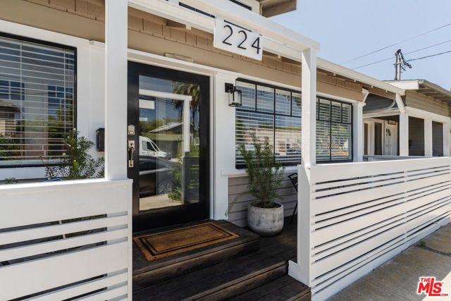224 San Juan Avenue, Venice CA: https://media.crmls.org/mediaz/159422d6-0be6-4837-8c7a-39b21299a86d.jpg