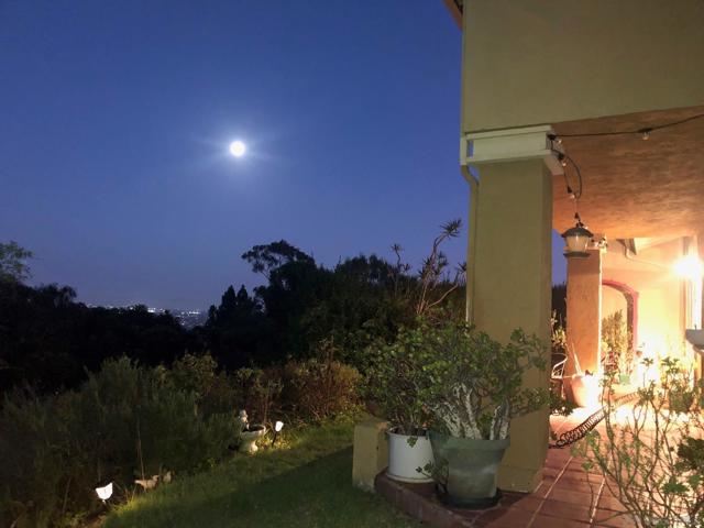 6645 Caminito Scioto, La Jolla CA: https://media.crmls.org/mediaz/1594b06f-8333-4845-a6f2-50c15353e37c.jpg