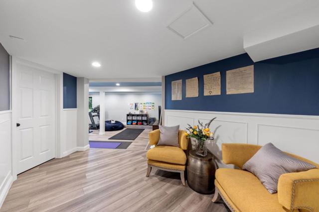 401 Hillsborough Boulevard, Hillsborough CA: https://media.crmls.org/mediaz/15958311-4935-4912-a1ef-fe14d1a410ea.jpg