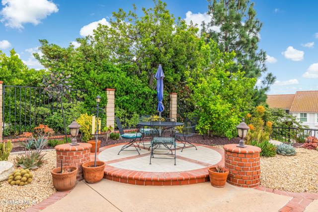 18128 Sandringham Court, Porter Ranch CA: https://media.crmls.org/mediaz/1595c4af-c4b7-4bc1-bb8c-b0b5215a3f71.jpg