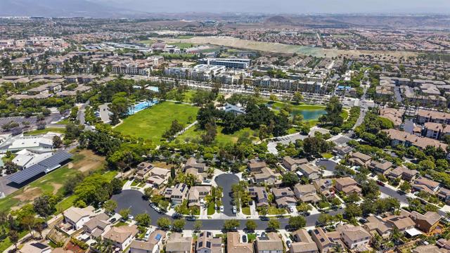 1255 St Helena, Chula Vista CA: https://media.crmls.org/mediaz/159701dd-0de1-48dc-a9e2-7ea4662aa05b.jpg