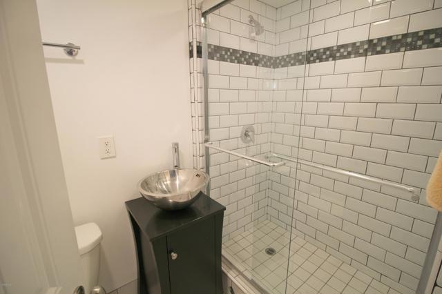 Detail Gallery Image 3 of 28 For 3525 Ocean Dr, Oxnard,  CA 93035 - 3 Beds | 5 Baths