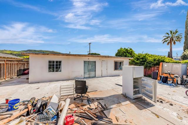 10285 Chrisland Court, San Jose CA: https://media.crmls.org/mediaz/15972c5e-1a50-40c2-b783-030c14825247.jpg