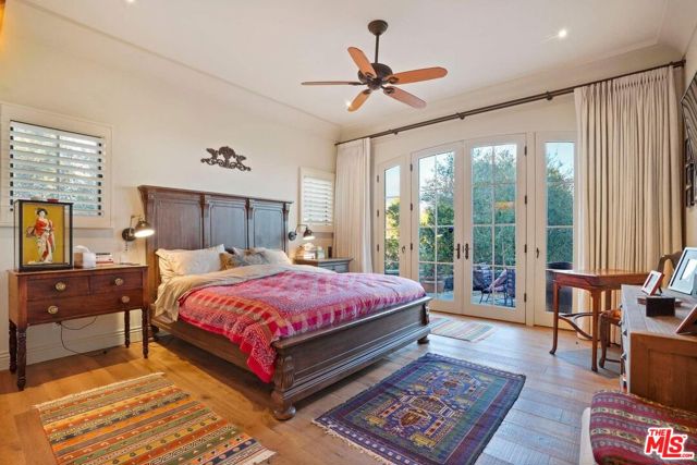 29549 Harvester Road, Malibu CA: https://media.crmls.org/mediaz/1597409a-abd8-467c-82a0-cd206c9ed651.jpg