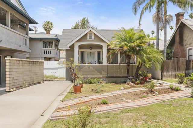 321 E Meda Avenue, Glendora CA: https://media.crmls.org/mediaz/1597ea64-1d04-49fb-bfbc-c56ae0ab5dd4.jpg