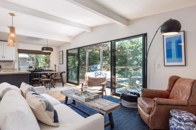 55 Paso Cresta, Carmel Valley CA: https://media.crmls.org/mediaz/15985669-033f-4557-84cc-5aa4d606f8e6.jpg
