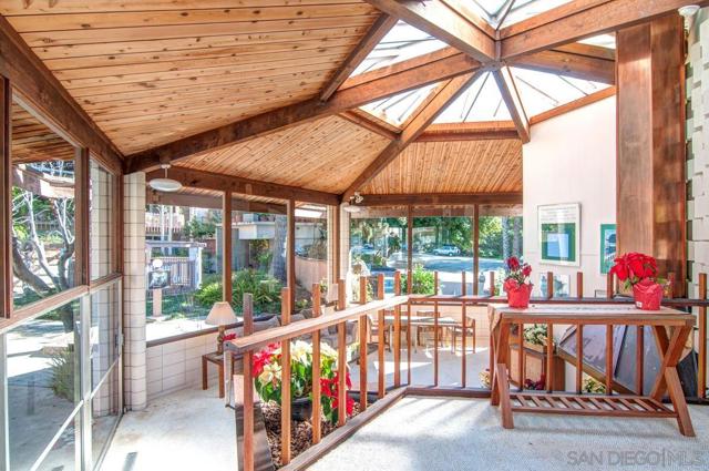 2600 TORRY PINES RD. #B27, La Jolla CA: https://media.crmls.org/mediaz/15988083-917b-4f19-b384-48e5cf6d0eae.jpg