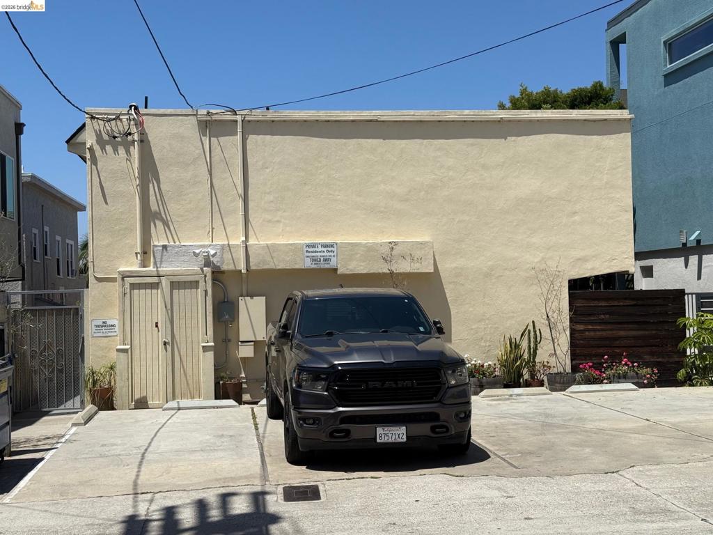 4057 Brant St - photo 16