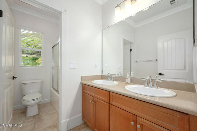 650 Astera Court, Newbury Park CA: https://media.crmls.org/mediaz/159b1021-bfc7-456b-ac1c-e854d061b128.jpg
