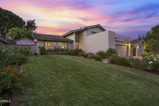 18845 Braemore Road, Porter Ranch CA: https://media.crmls.org/mediaz/159b251c-d826-4370-8a20-f7116771c147.jpg