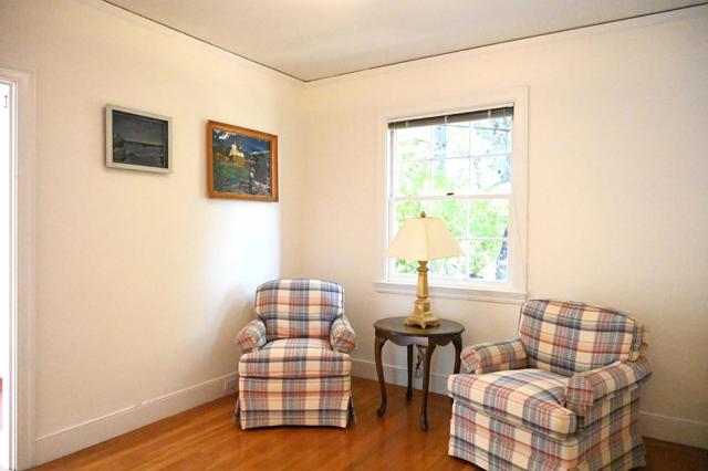 1920 Oak Knoll Drive, Belmont CA: https://media.crmls.org/mediaz/159bf233-99f1-4872-9711-85986892027b.jpg
